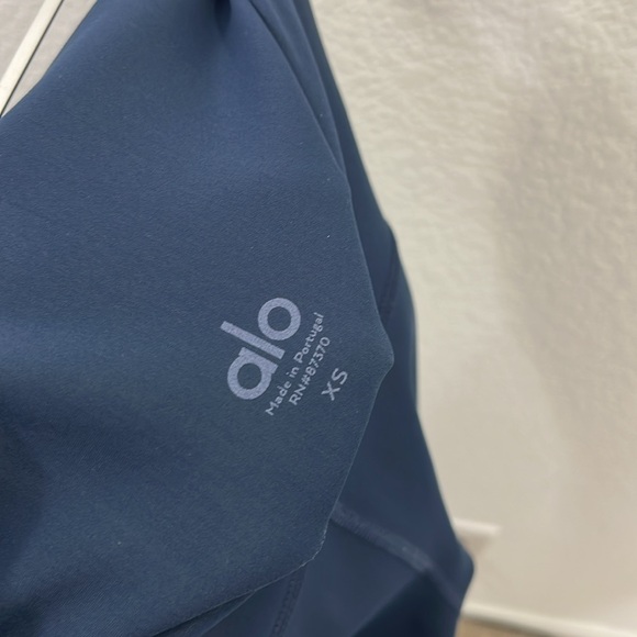 ALO YOGA Ripped Warrior 7/8‎ High Waisted Leggings size XS - Picture 6 of 12